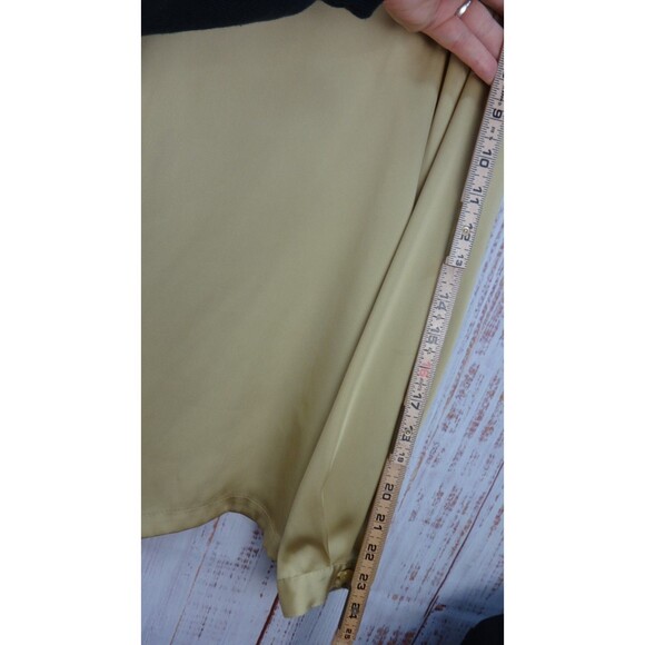 Chaus & Co Button Up Shirt Womens Large Blouse Gold Long Sleeve Silky VTG - Picture 5 of 11